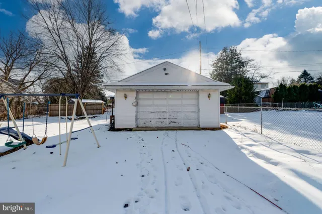 $359,900 | 9 West 35th Street, Reading, PA 19606