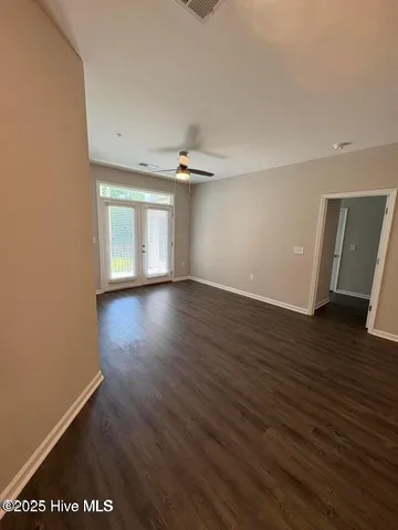 $1,250 | 5614 Lucas Court, Unit 203, Leland, NC 28451