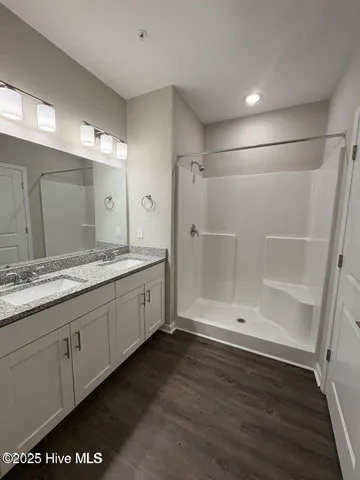 $1,250 | 5614 Lucas Court, Unit 203, Leland, NC 28451