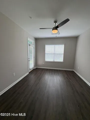 $1,250 | 5614 Lucas Court, Unit 203, Leland, NC 28451