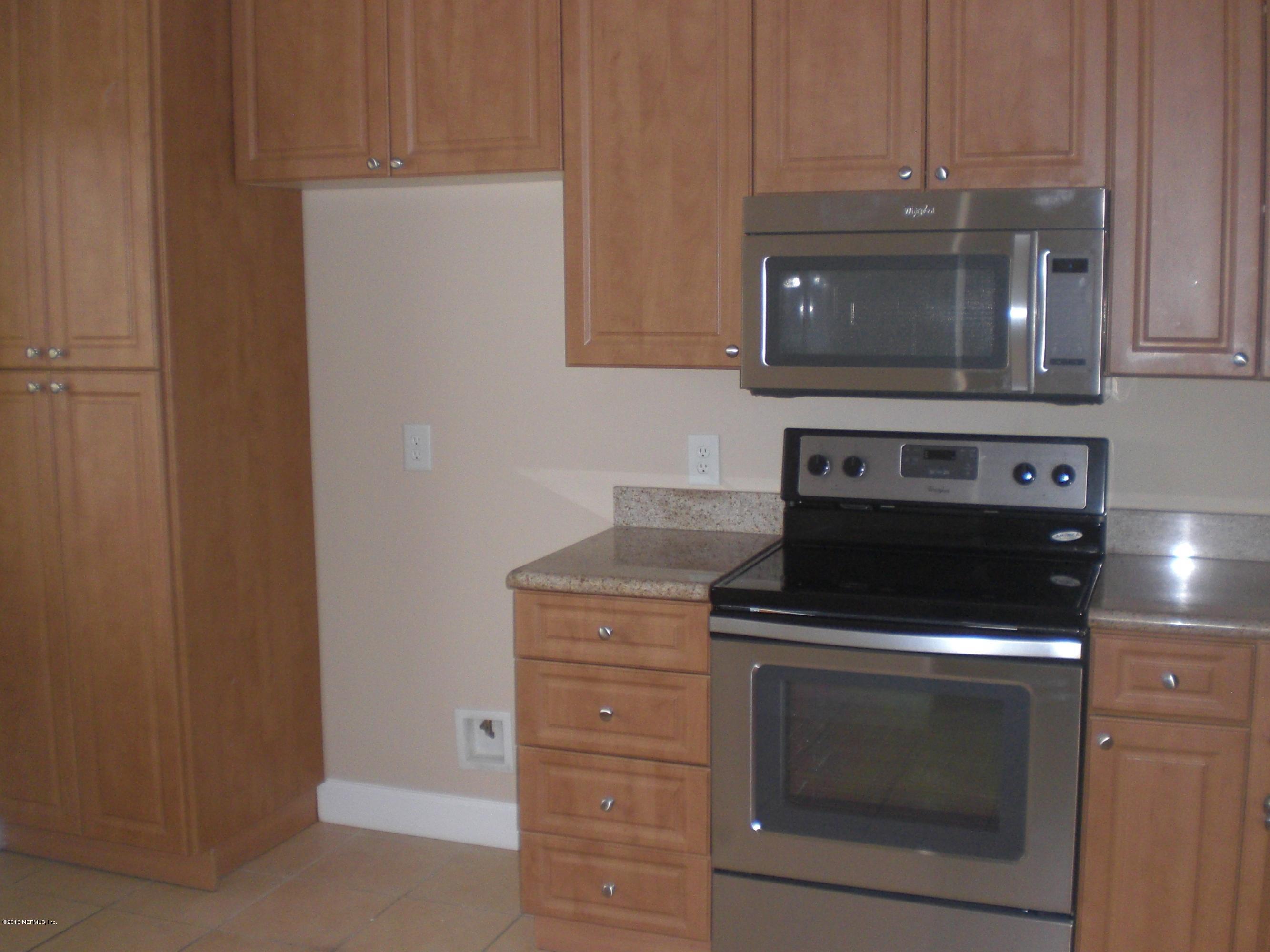 9745 Touchton Road, Unit 330 Jacksonville, FL 32246 - Photo 2 of 13 Kitchen