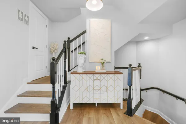 $725,000 | 9948 Veiled Dawn, Laurel, MD 20723