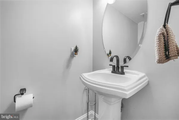 $725,000 | 9948 Veiled Dawn, Laurel, MD 20723