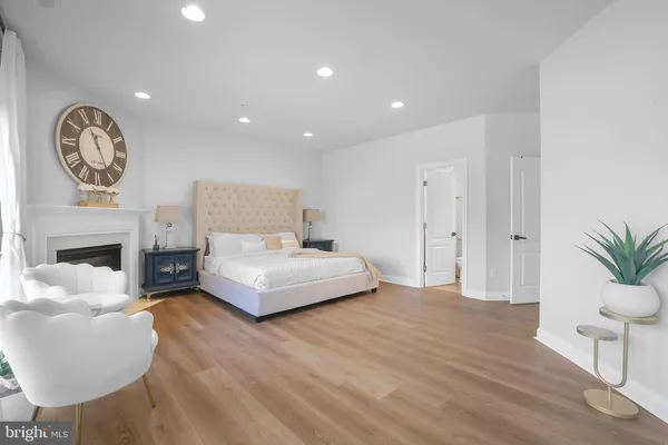 $725,000 | 9948 Veiled Dawn, Laurel, MD 20723