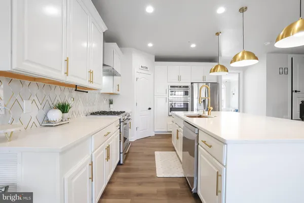 $725,000 | 9948 Veiled Dawn, Laurel, MD 20723