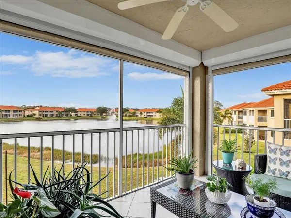 $275,000 | 6900 Huntington Lakes Circle, Unit 202, Naples, FL 34119