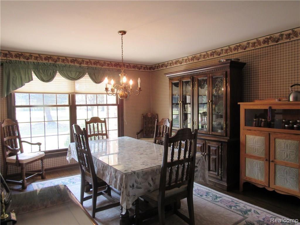 23801 Irwin Road Armada, MI 48005 - Photo 26 of 36 DINING ROOM