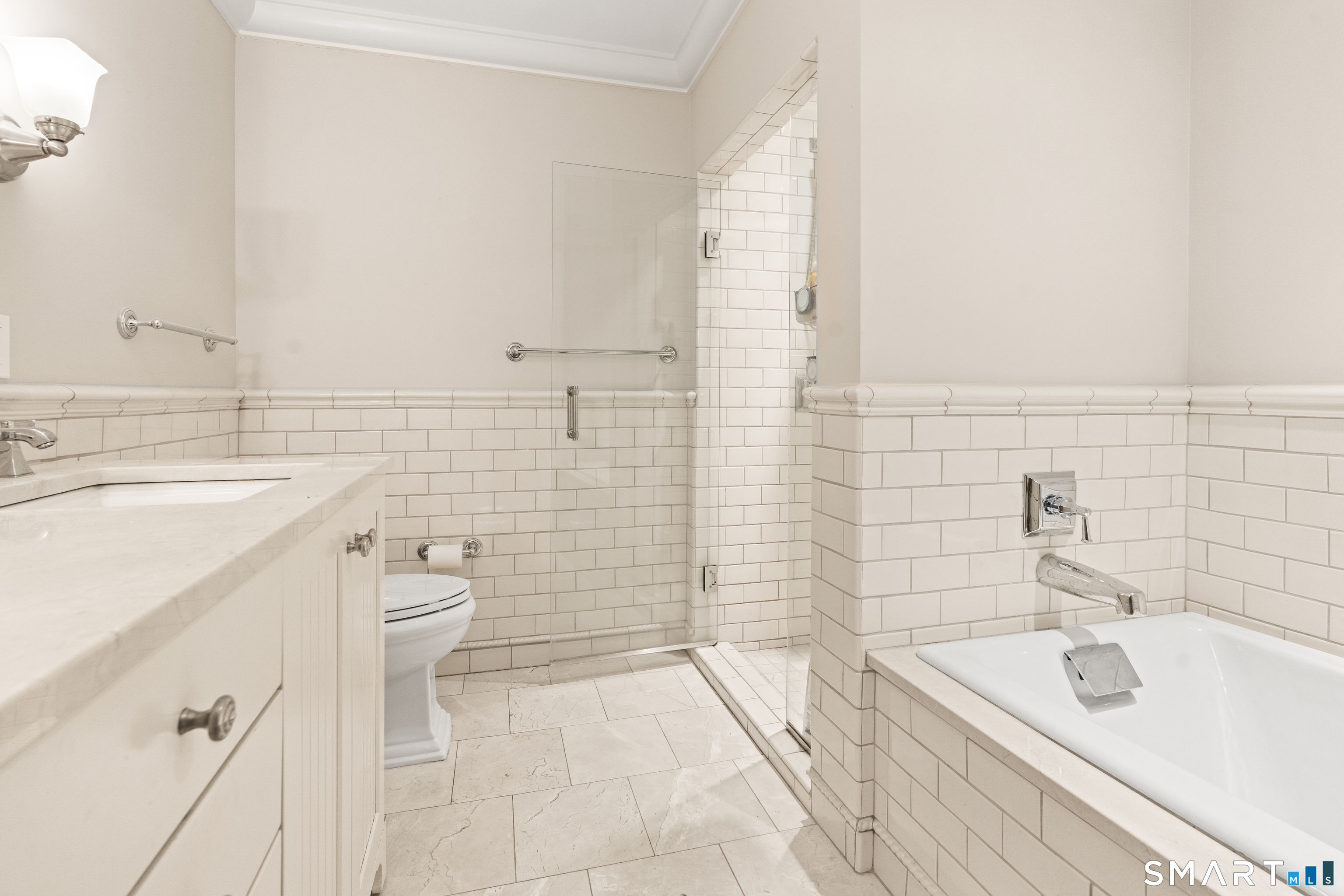 85 Memorial Road, Unit 411 West Hartford, CT 06107 - Photo 18 of 25