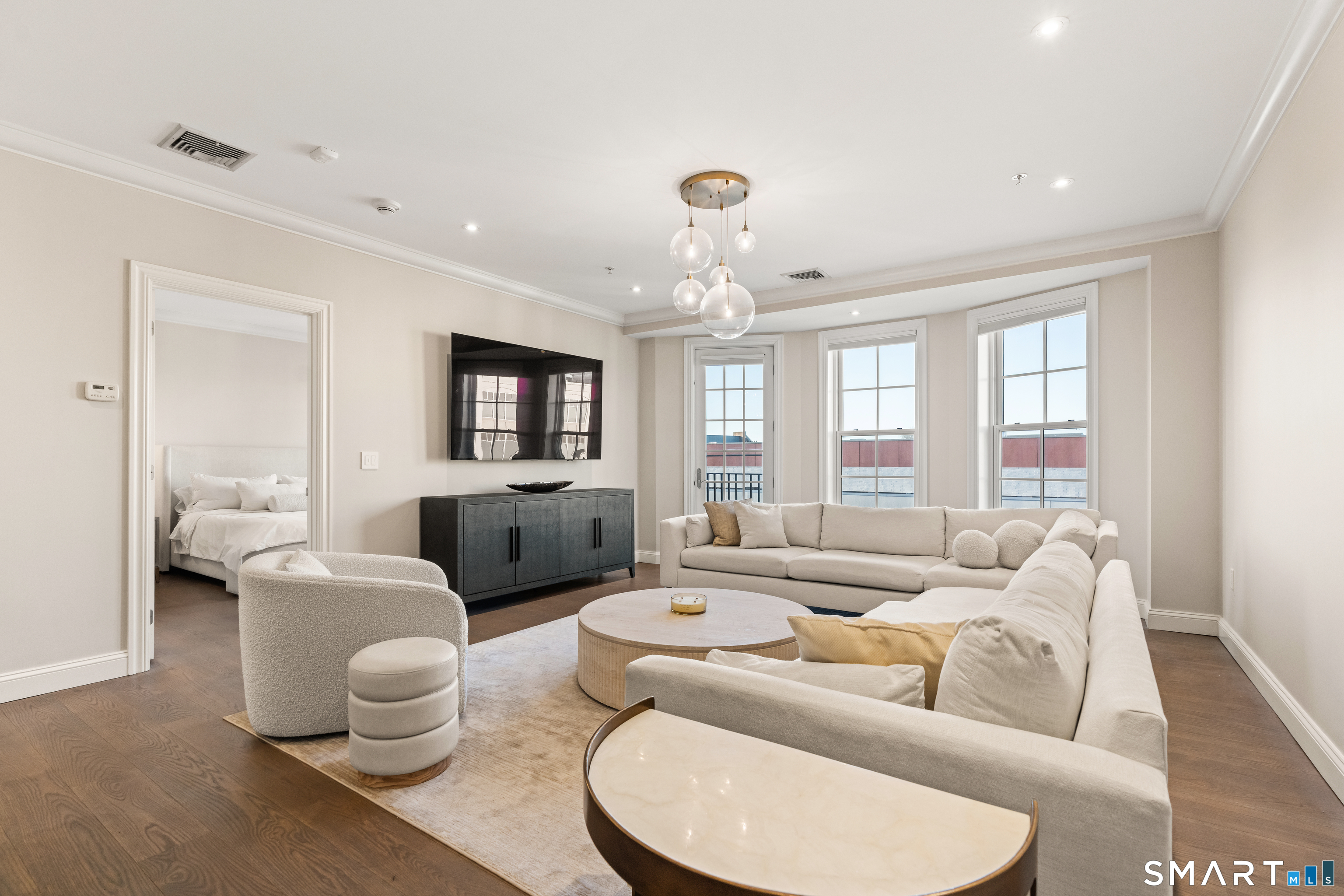 85 Memorial Road, Unit 411 West Hartford, CT 06107 - Photo 4 of 25