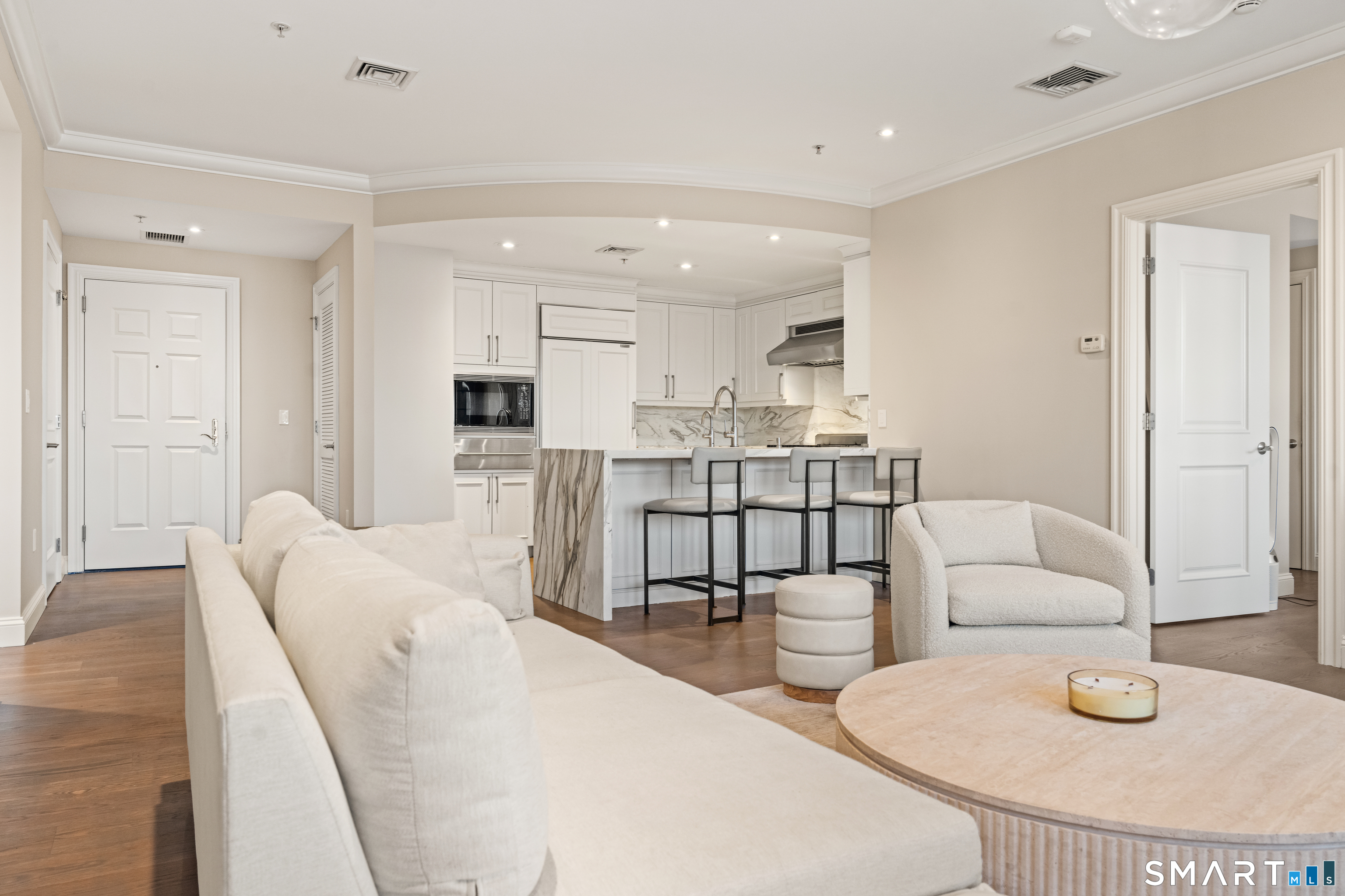 85 Memorial Road, Unit 411 West Hartford, CT 06107 - Photo 5 of 25