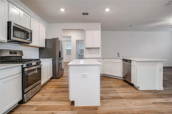 $1,995 | 1220 Mahogany Lane, Princeton, TX 75407