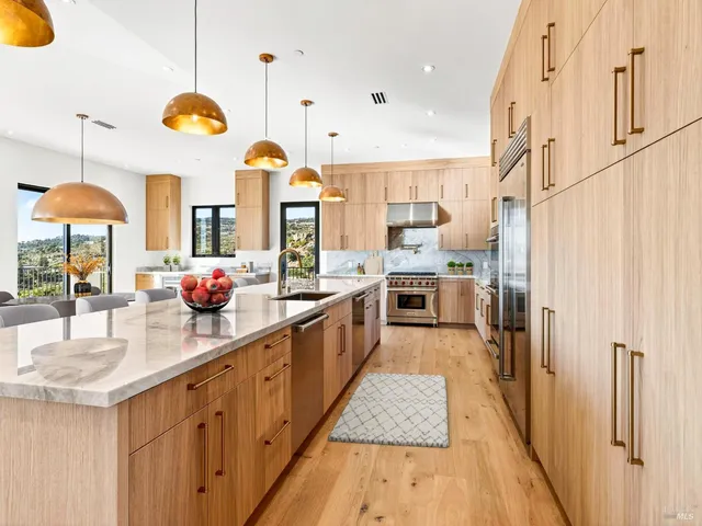 $3,778,940 | 421 Bear Creek Circle, Napa, CA 94558