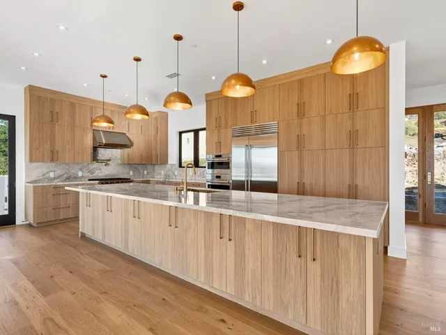 $3,778,940 | 421 Bear Creek Circle, Napa, CA 94558