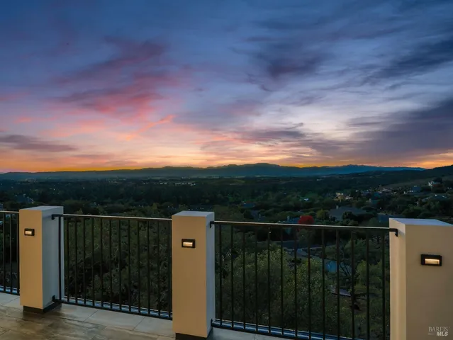 $3,778,940 | 421 Bear Creek Circle, Napa, CA 94558