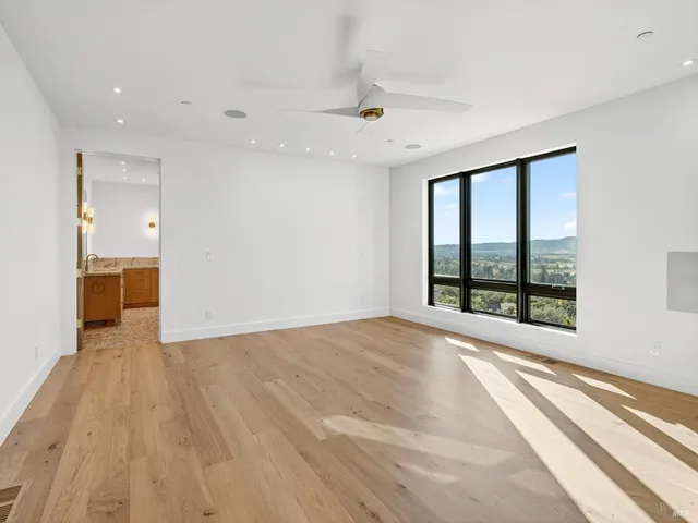 $3,778,940 | 421 Bear Creek Circle, Napa, CA 94558