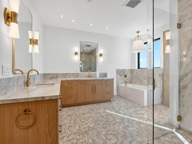 $3,778,940 | 421 Bear Creek Circle, Napa, CA 94558