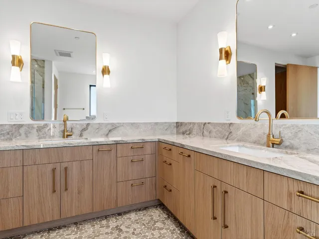 $3,778,940 | 421 Bear Creek Circle, Napa, CA 94558