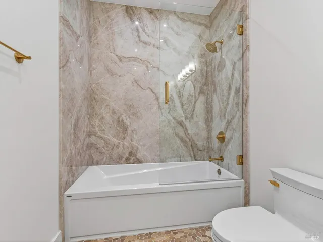 $3,778,940 | 421 Bear Creek Circle, Napa, CA 94558