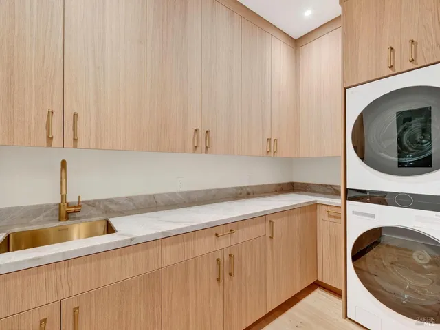 $3,778,940 | 421 Bear Creek Circle, Napa, CA 94558