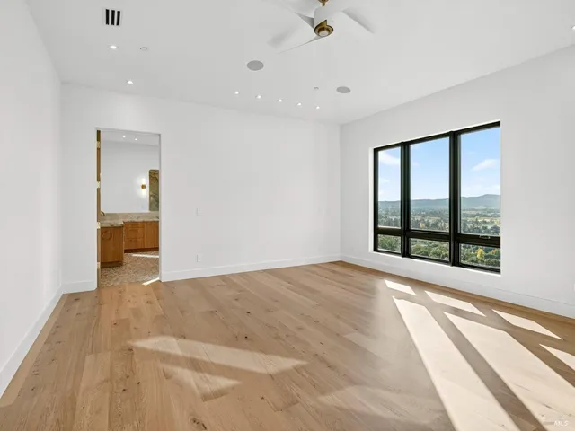 $3,778,940 | 421 Bear Creek Circle, Napa, CA 94558