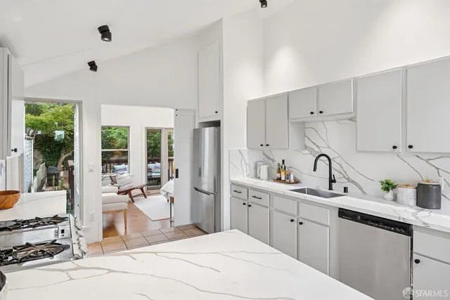 $1,645,000 | 3743 20th Street, San Francisco, CA 94110