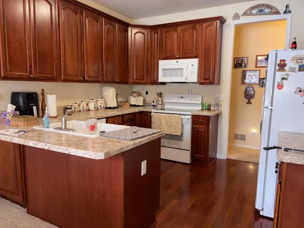 $328,000 | 13529 Christina Lane, Belleville, MI 48111