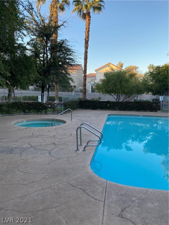 1409 Beaver Spring Street Las Vegas, NV 89128 - Photo 3 of 31