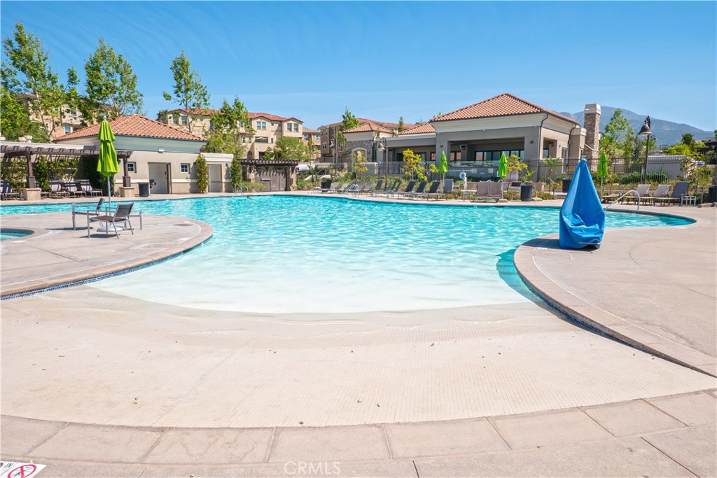 609 Shadowbrook Lake Forest, CA 92610 - Photo 27 of 42