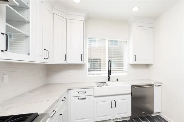 $1,150,000 | 609 Shadowbrook, Lake Forest, CA 92610