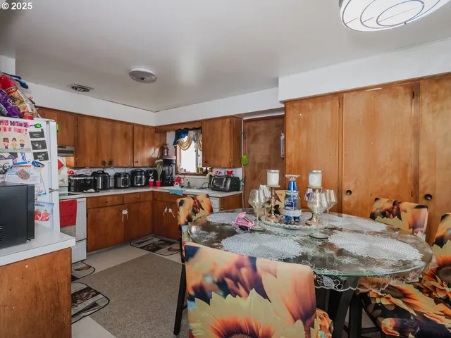 $520,000 | 1335 Northeast 119th Avenue, Portland, OR 97220