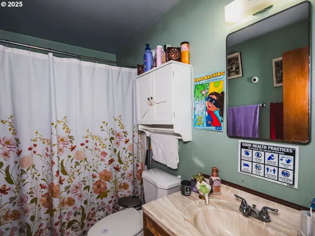 $520,000 | 1335 Northeast 119th Avenue, Portland, OR 97220