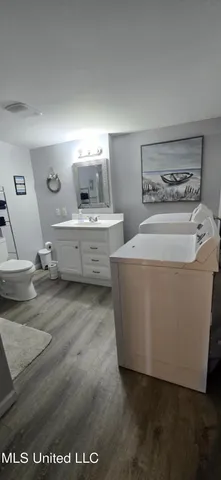 $1,500 | 306 4th Street, Biloxi, MS 39530