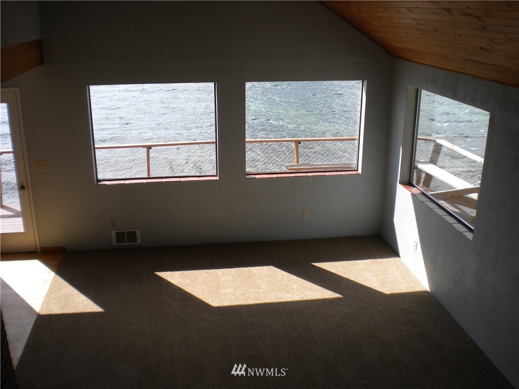 8401 Northeast North Shore Road Belfair, WA 98528 - Photo 12 of 18 Gallery Image 12