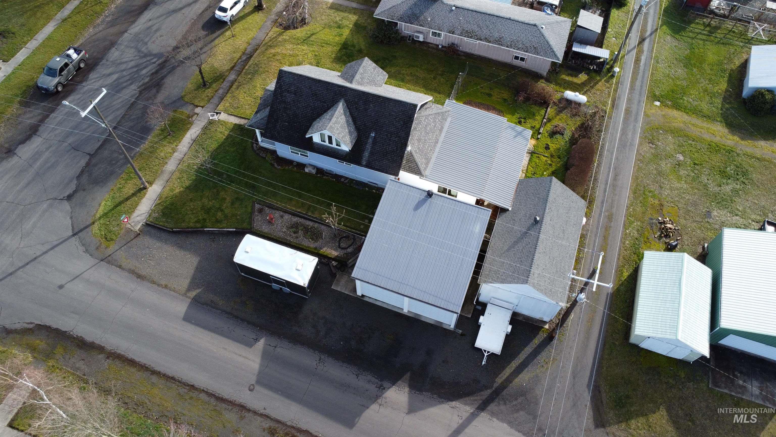 804 Maple Street Kamiah, ID 83536 - Photo 50 of 50 Aerial perspective of suburban area