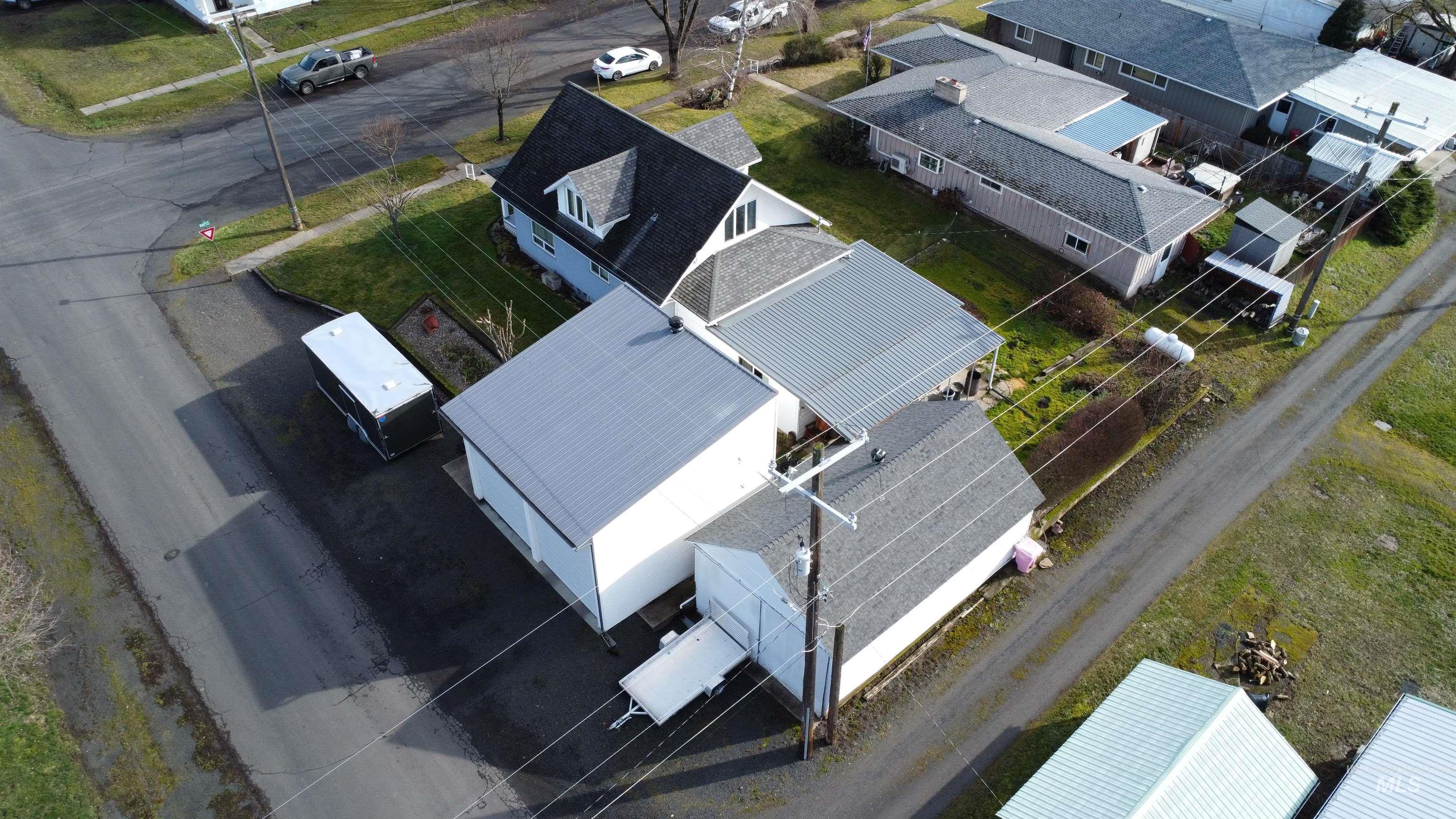 804 Maple Street Kamiah, ID 83536 - Photo 5 of 50 Aerial perspective of suburban area