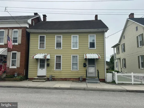 $179,900 | 229 Locust Street, Hanover, PA 17331