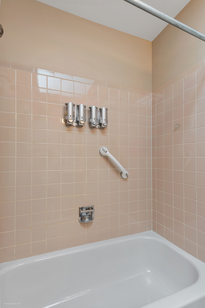 -n120 Windermere Road, Unit 2008 Winfield, IL 60190 - Photo 20 of 23