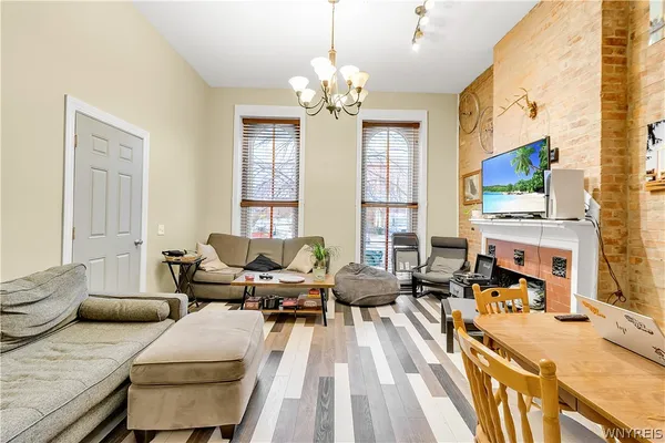 $685,000 | 429 Franklin Street, Buffalo, NY 14202