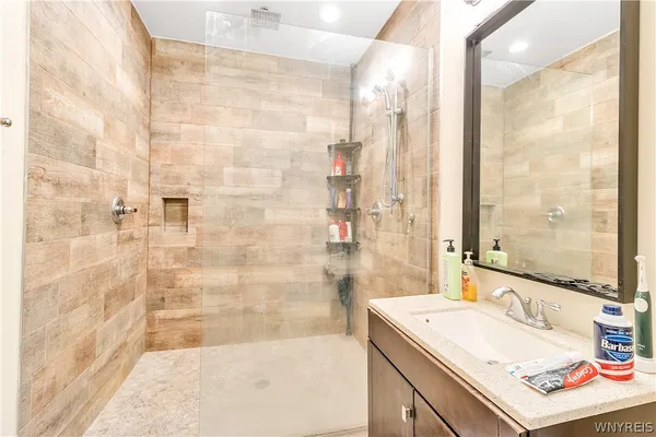 $685,000 | 429 Franklin Street, Buffalo, NY 14202