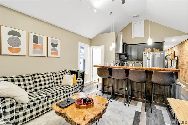 $685,000 | 429 Franklin Street, Buffalo, NY 14202