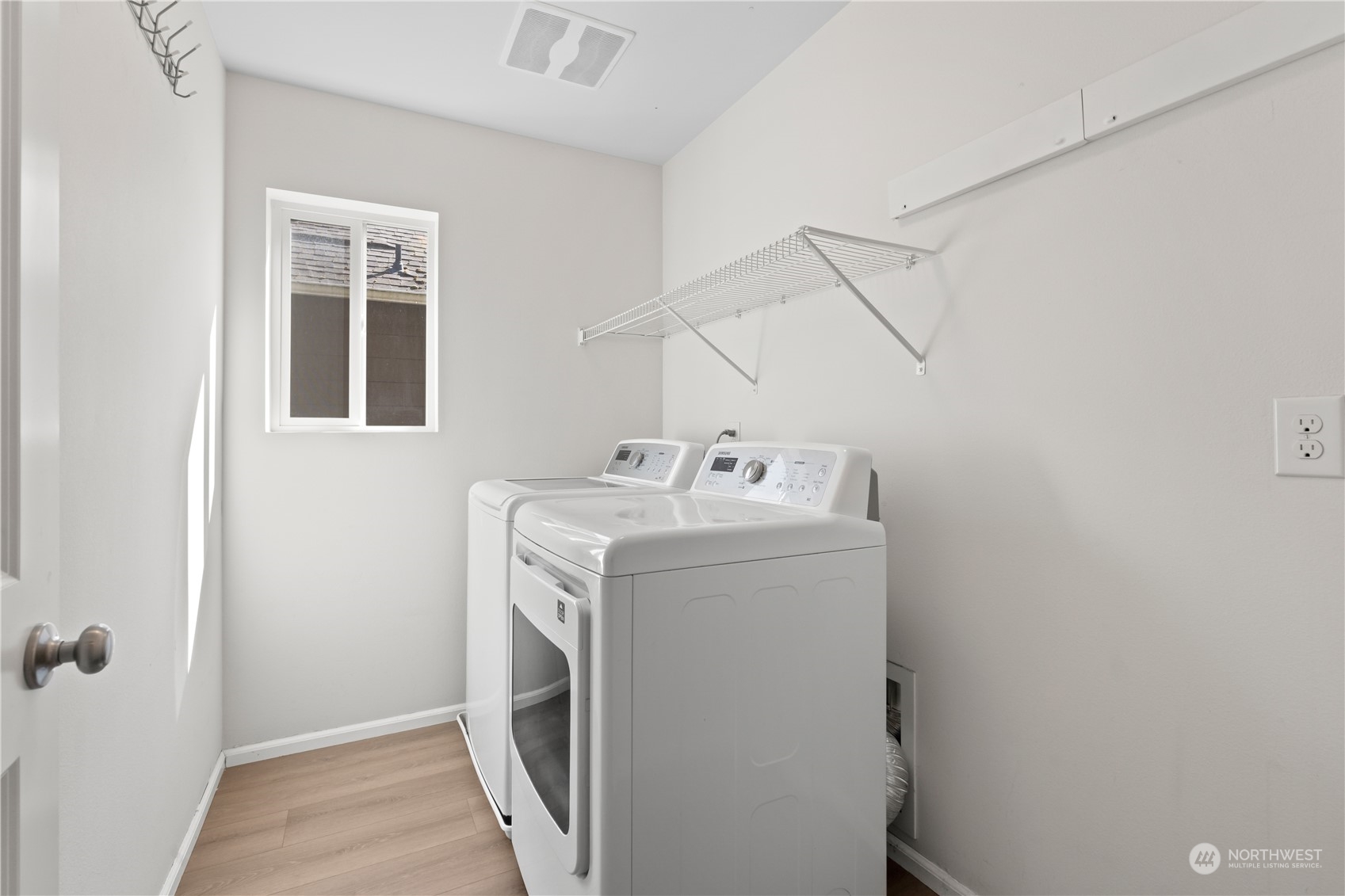 7004 Raptor Avenue Northeast Olympia, WA 98516 - Photo 21 of 28 a utility room with dryer and washer