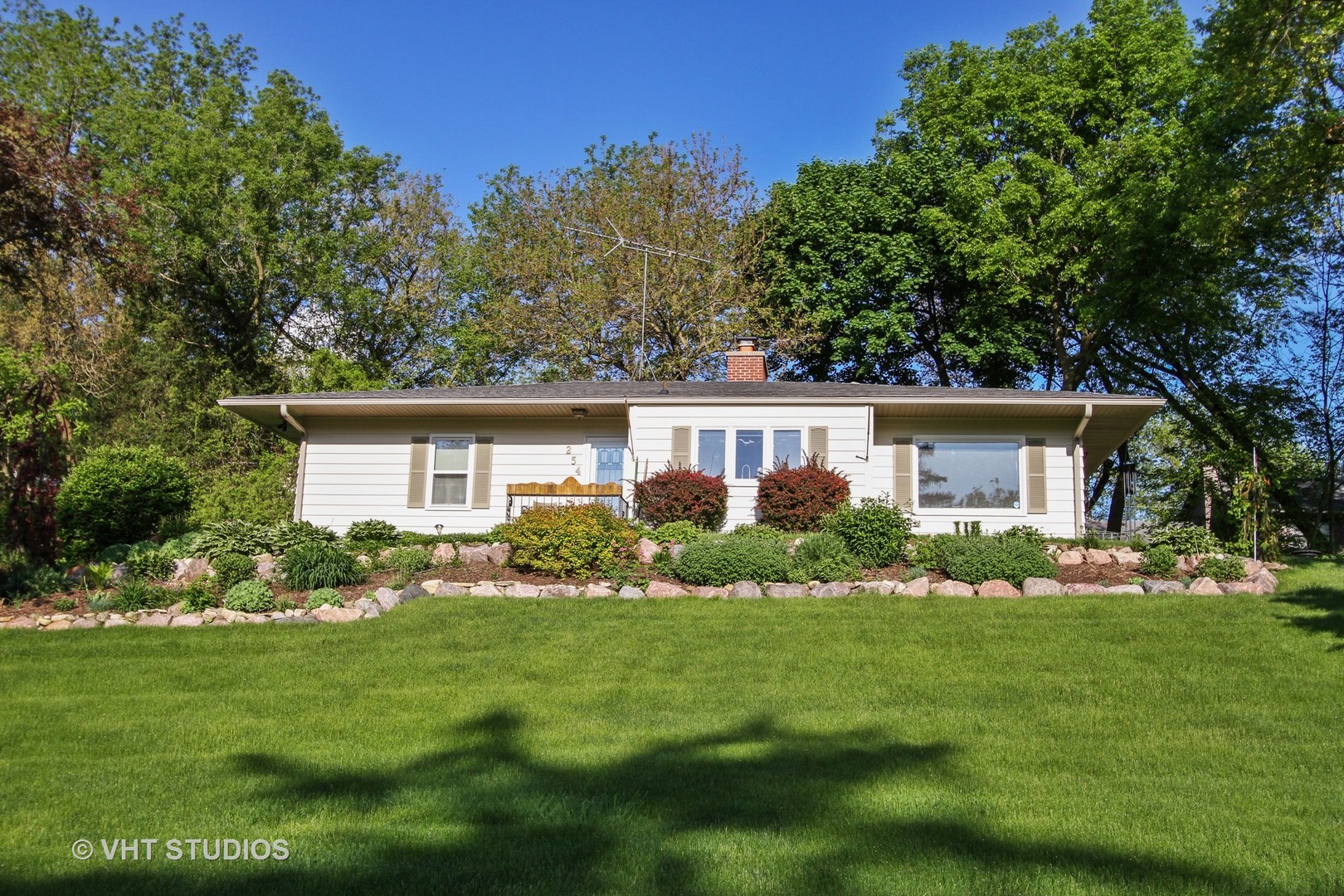 254 Spring Street Cary, IL 60013 - Photo 1 of 12 a view of a house with yard