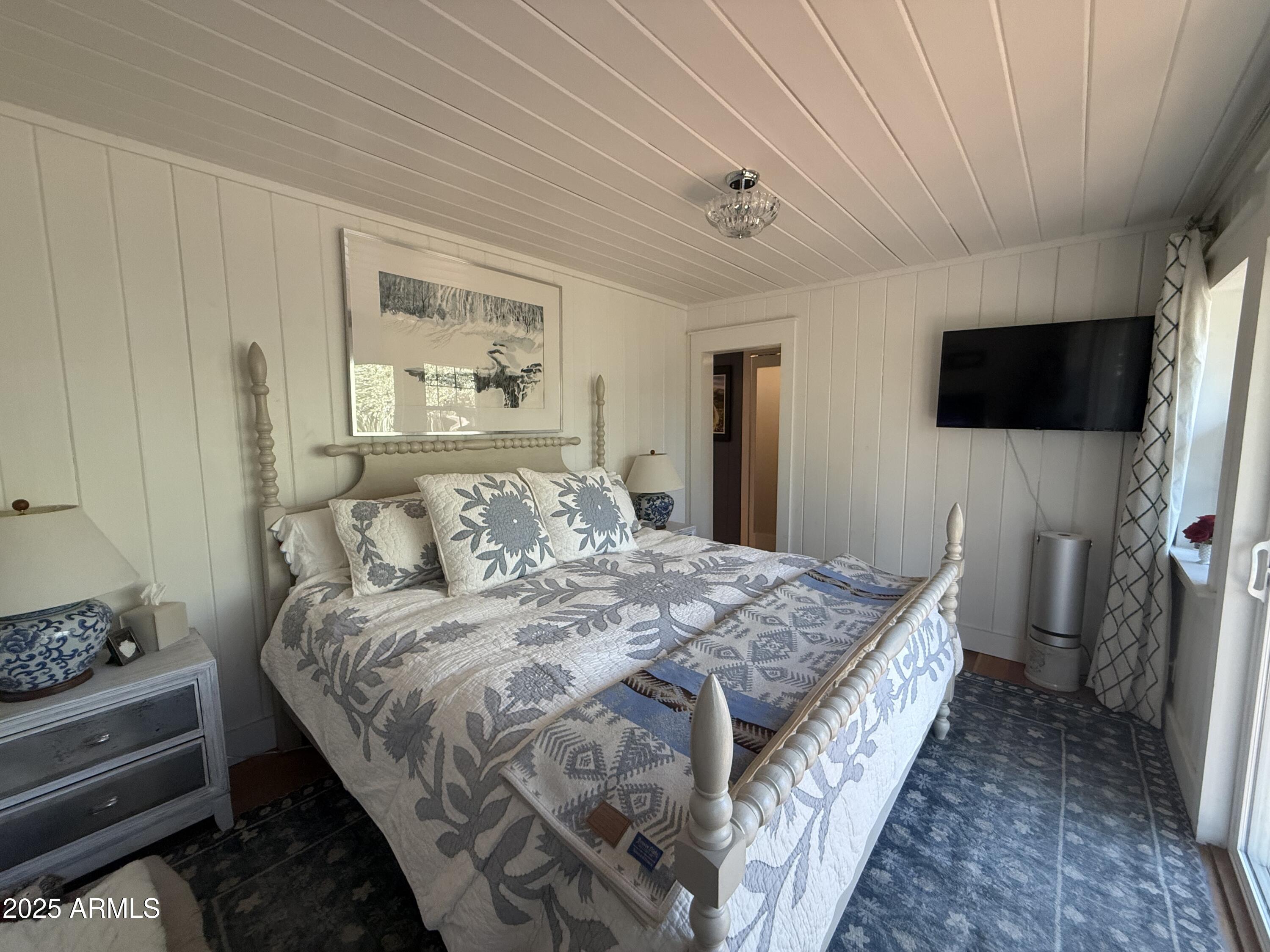 6873 Torpedo Road Crown King, AZ 86343 - Photo 7 of 43 Main bedroom