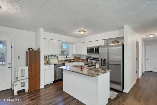 $385,000 | 725 Winston Drive, Seymour, TN 37865