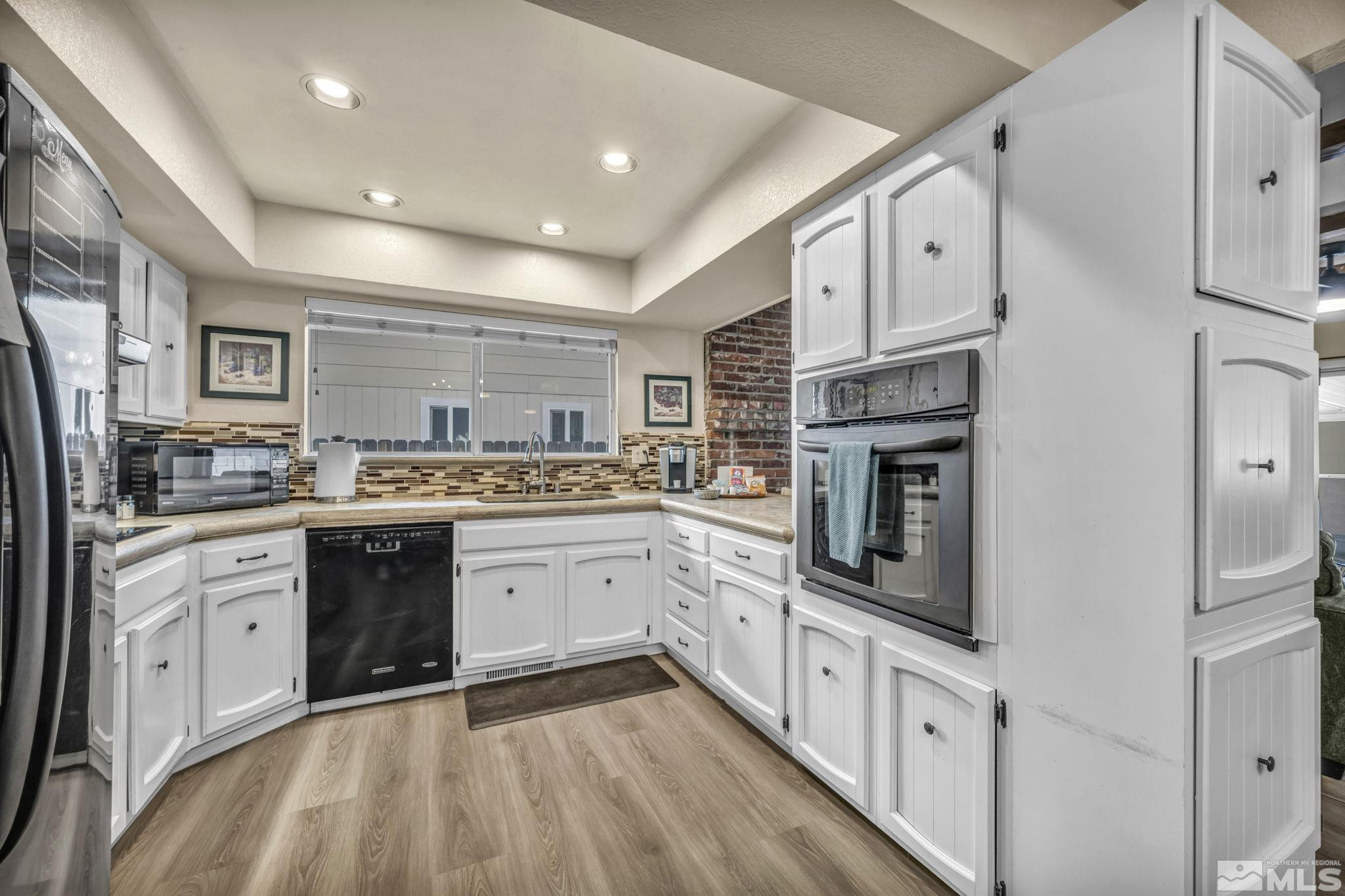 1490 Foster Drive Reno, NV 89509 - Photo 4 of 33 Photo 8