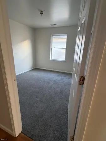 $2,400 | 49 Lincoln Avenue, Unit 2, Newark, NJ 07104