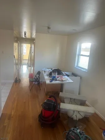 $2,400 | 49 Lincoln Avenue, Unit 2, Newark, NJ 07104