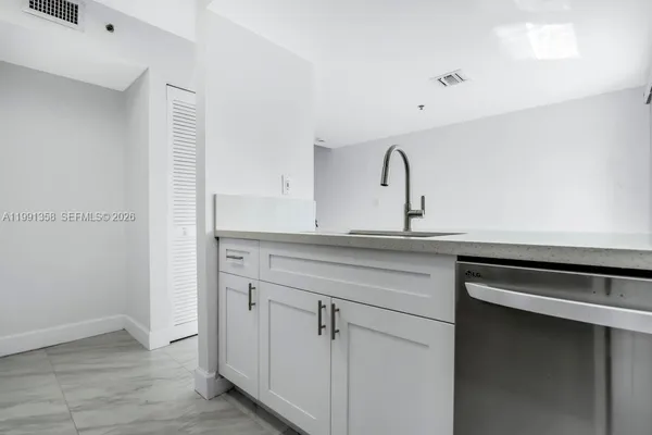 $2,750 | 164 Riviera Circle, Weston, FL 33326