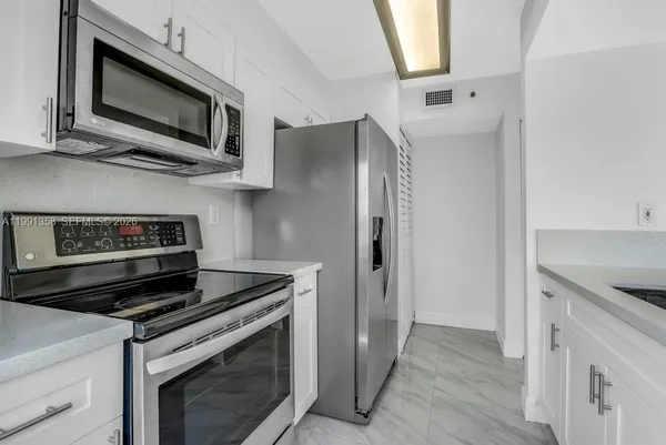 $2,750 | 164 Riviera Circle, Weston, FL 33326