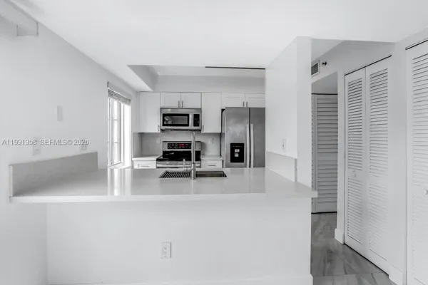 $2,750 | 164 Riviera Circle, Weston, FL 33326